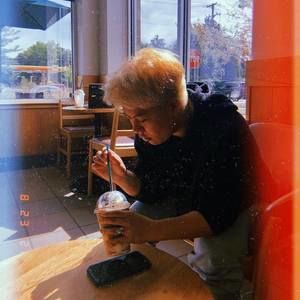 Meet your Posher, Justin